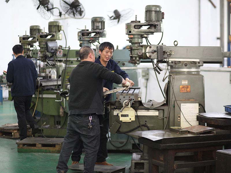 深圳塑胶模具厂：模具修理的要点